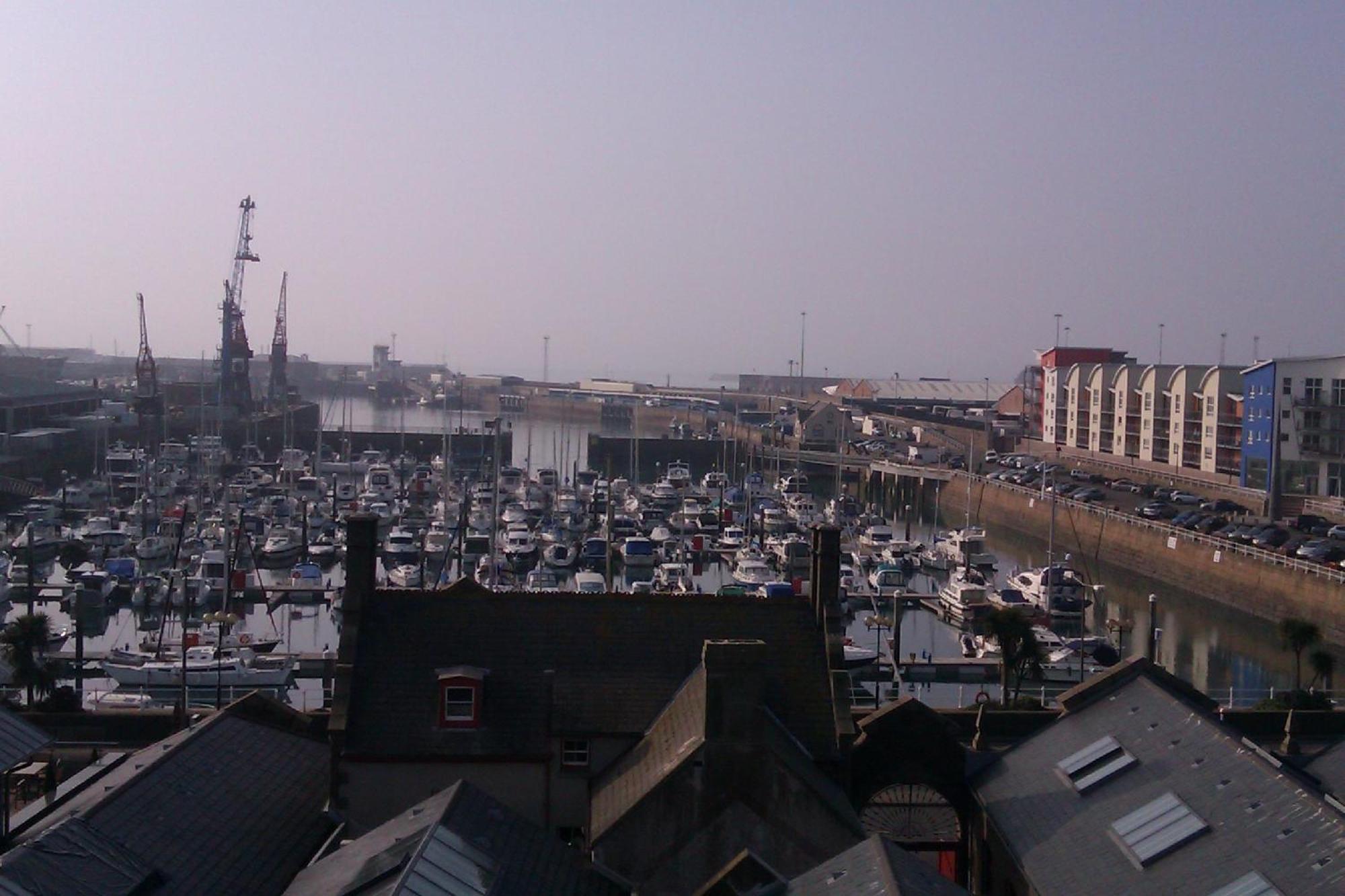 Liberty Wharf Apartments Saint Helier Jersey Esterno foto