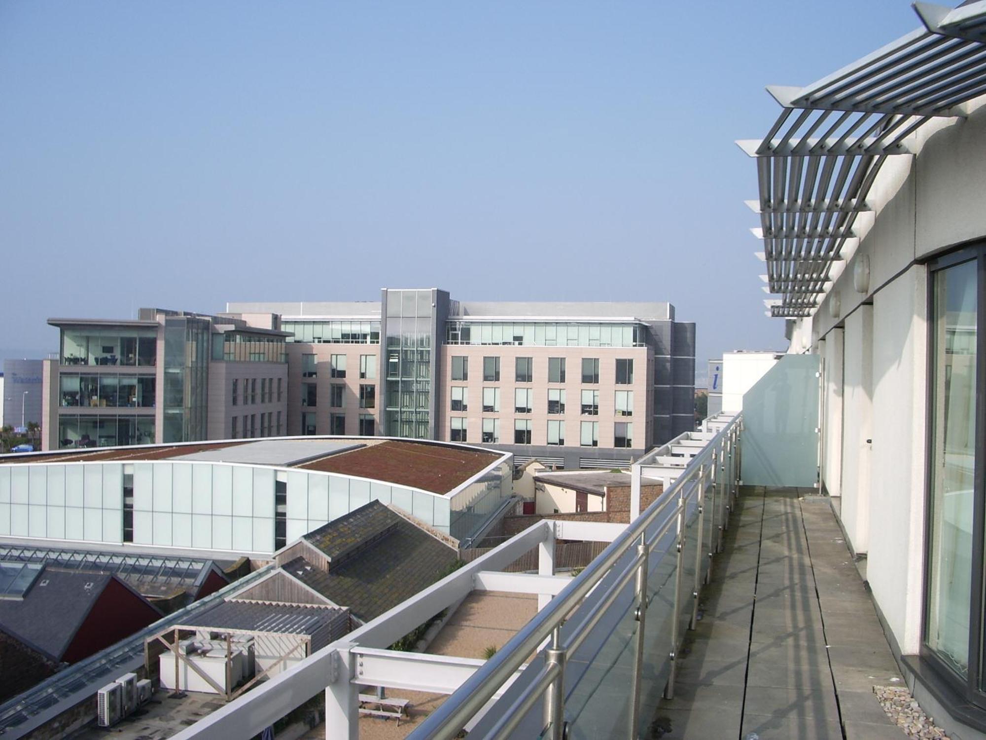 Liberty Wharf Apartments Saint Helier Jersey Esterno foto