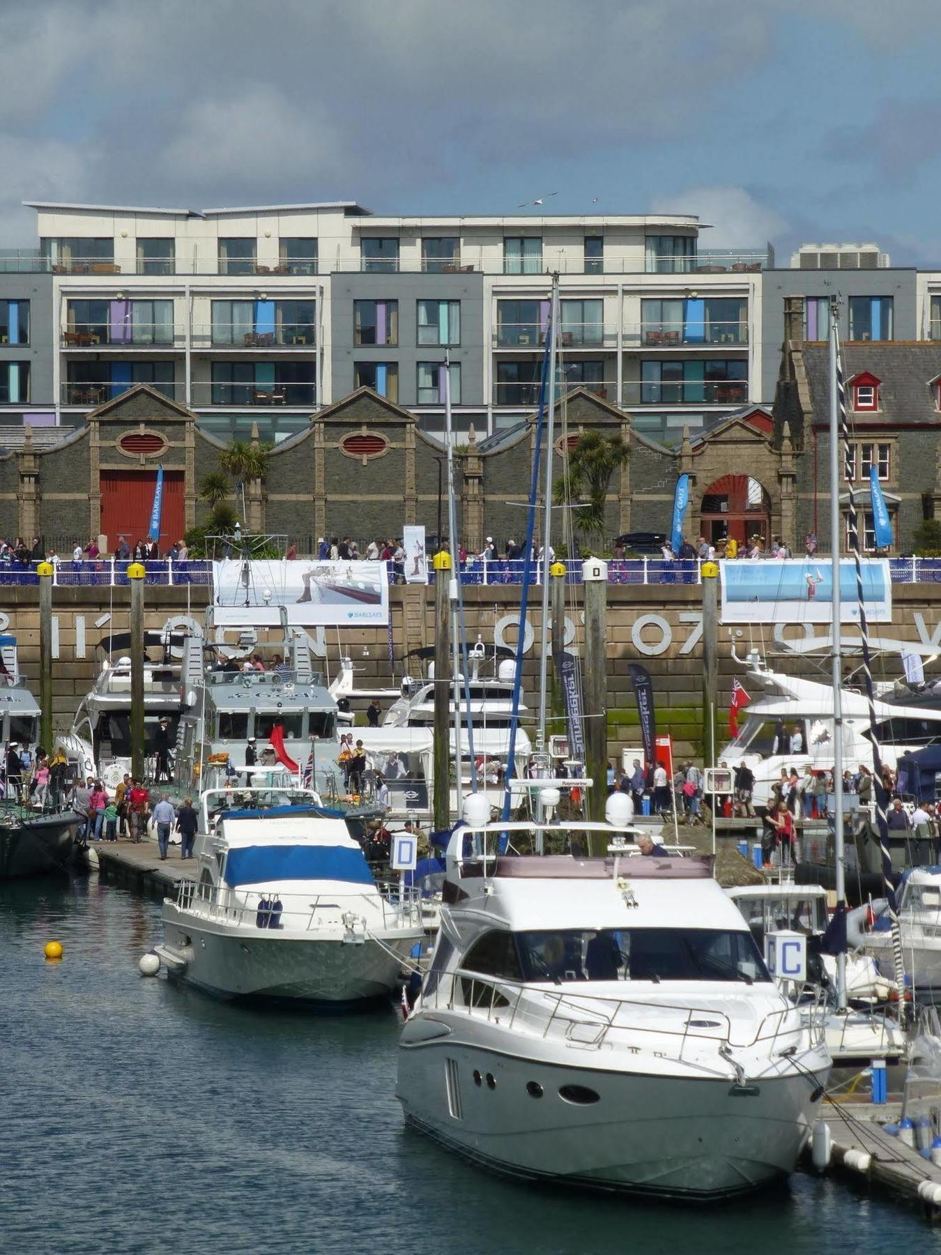 Liberty Wharf Apartments Saint Helier Jersey Esterno foto
